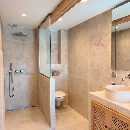 Maison - Vue - Clim Et Piscine - 6 Ch - 4 Sdb - Sauna - St Martin De Re Saint-Martin-de-Ré