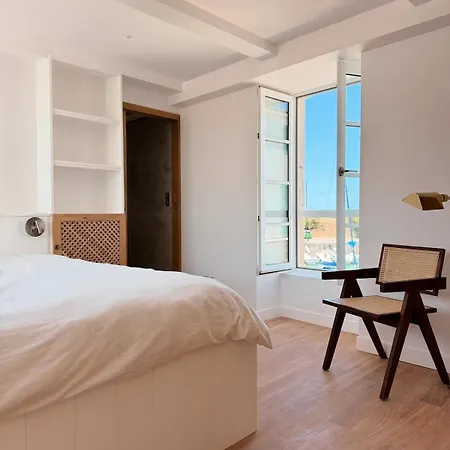 Villa Maison - Vue - Clim Et Piscine - 6 Ch - 4 Sdb - Sauna - St Martin De Re Saint-Martin-de-Ré